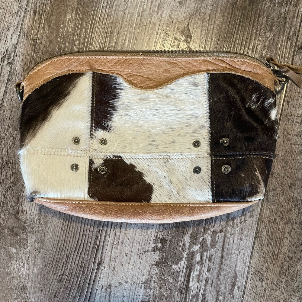 Myra Bag Patterned Interior Clutch - image 1